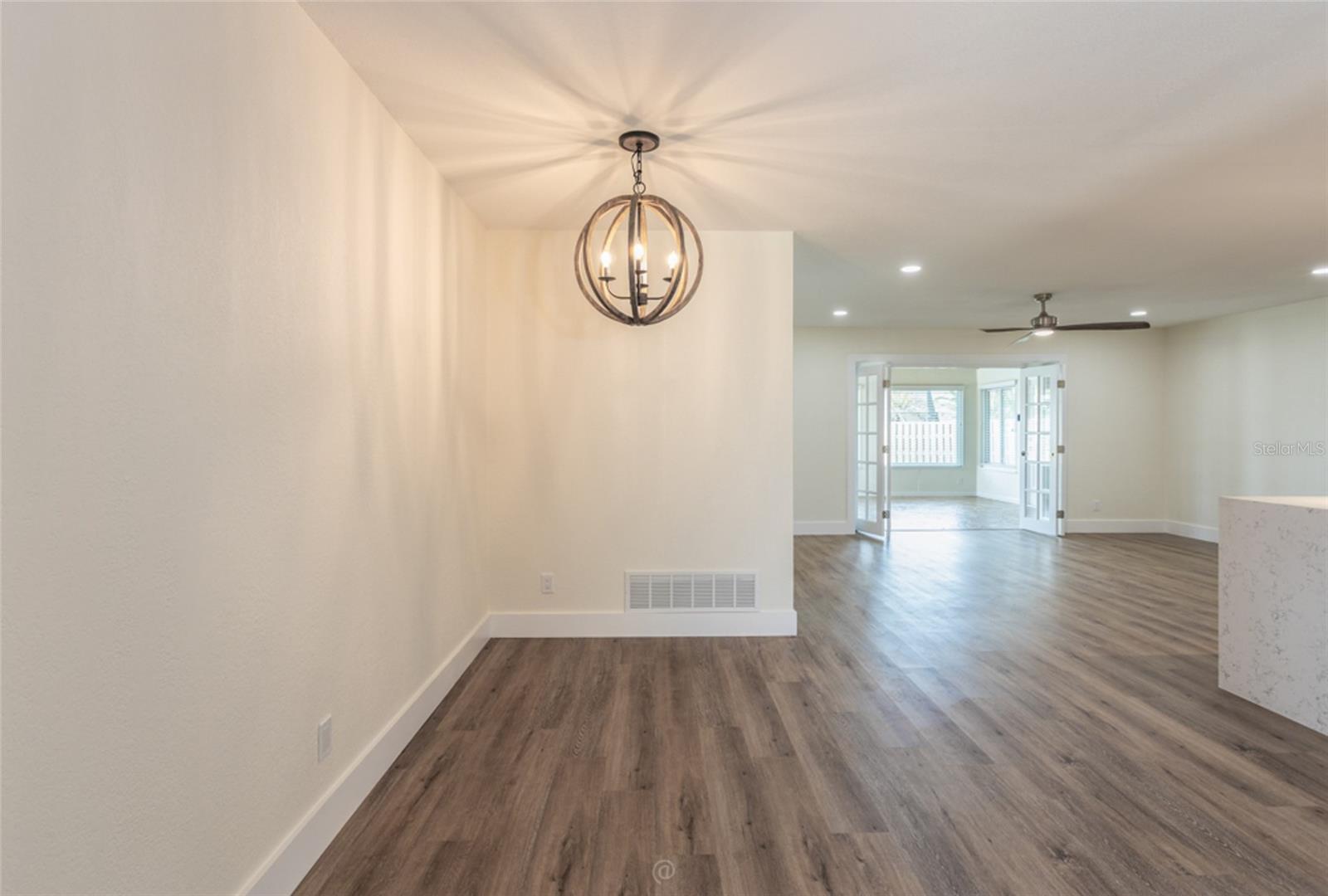 Image 14 of 44 For 4 Sea Hawk Drive