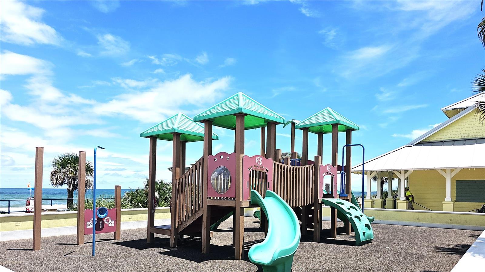 Image 39 of 44 For 4 Sea Hawk Drive