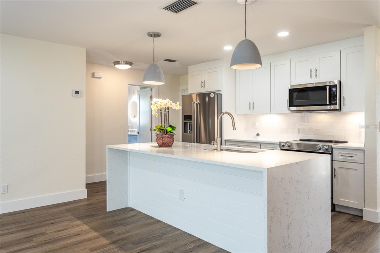 Image 8 of 44 For 4 Sea Hawk Drive