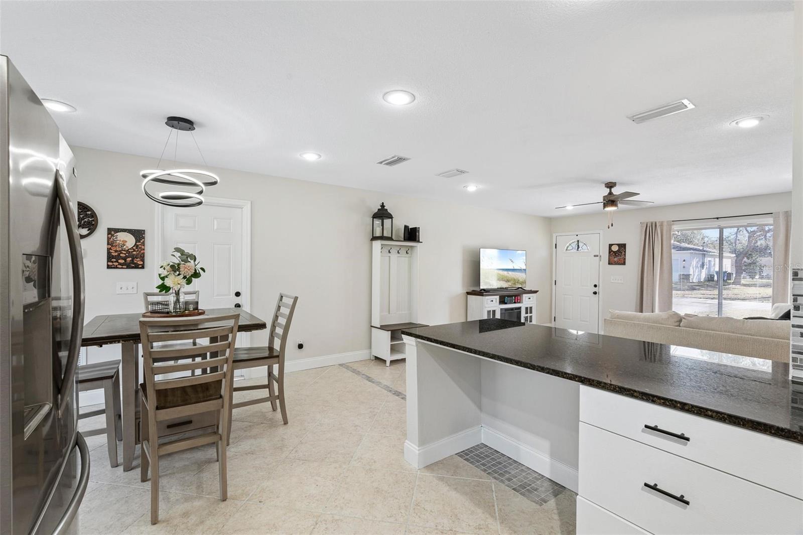 Image 19 of 38 For 1380 2nd Avenue