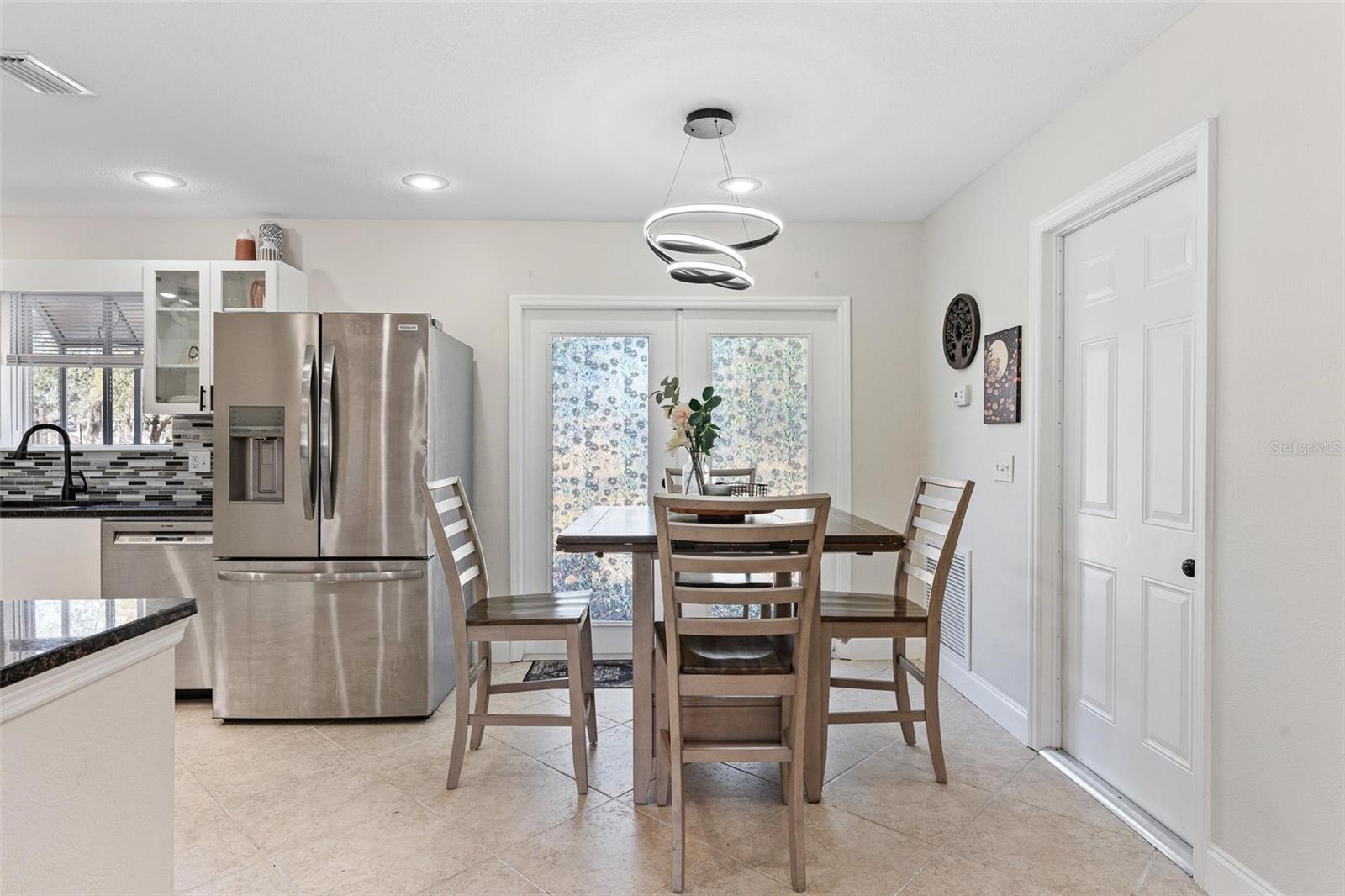 Image 9 of 38 For 1380 2nd Avenue