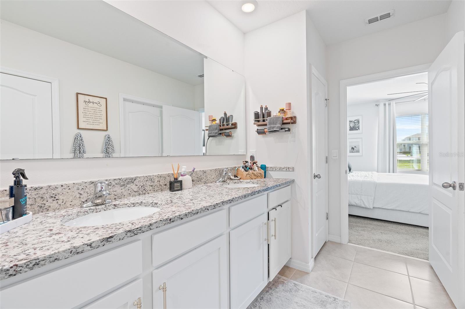 Image 19 of 31 For 365 Caryota Court