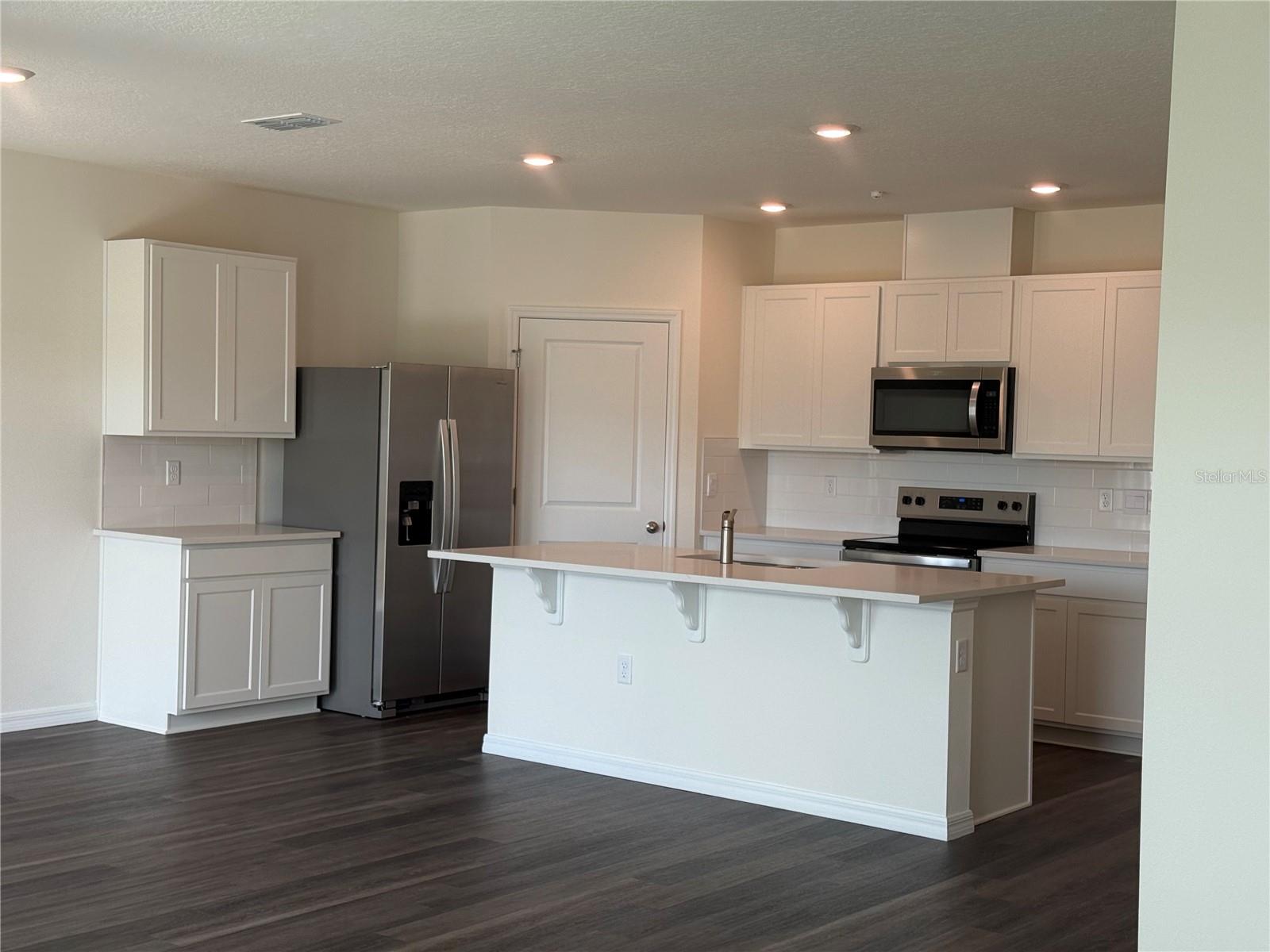 Image 15 of 30 For 1043 Morfontaine Street