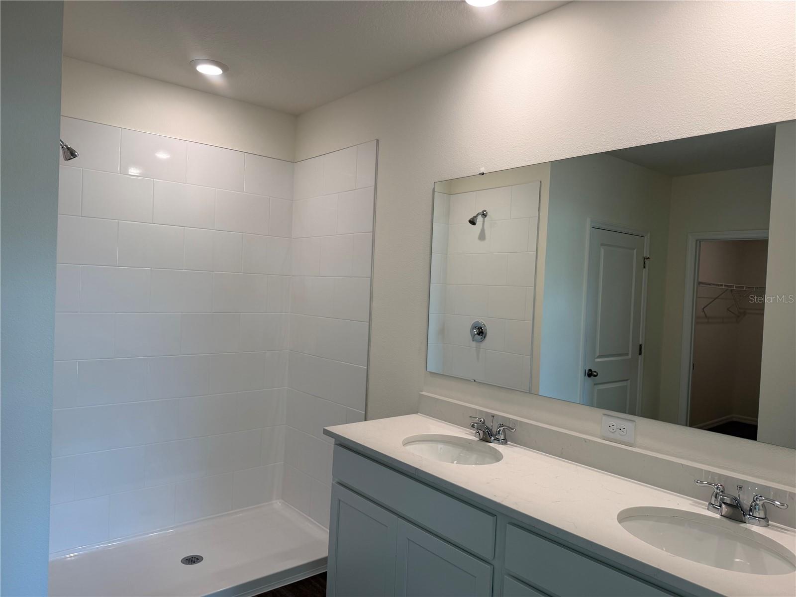 Image 22 of 30 For 1043 Morfontaine Street