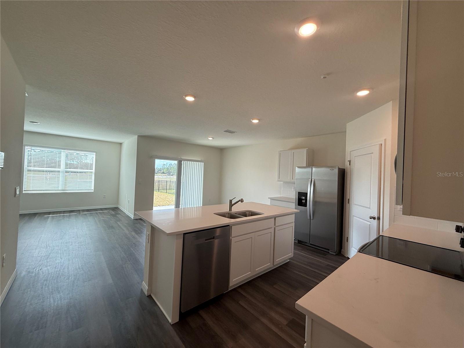 Image 3 of 30 For 1043 Morfontaine Street