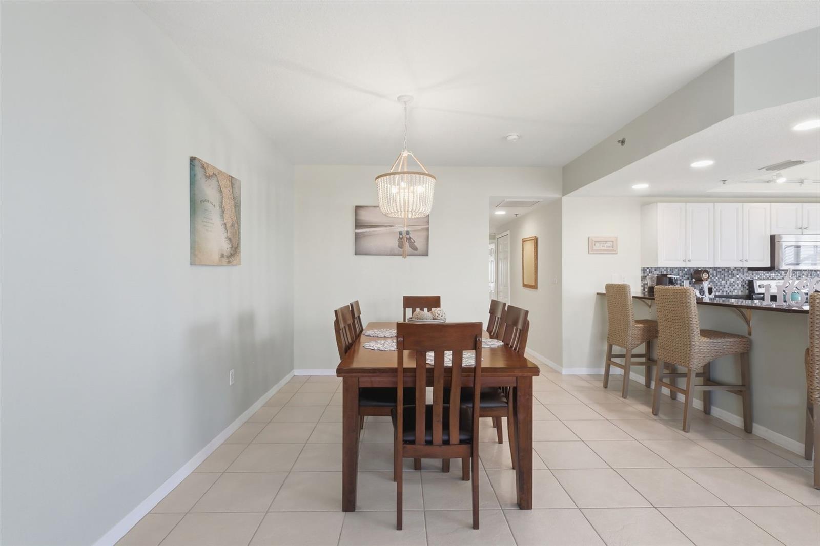 Image 13 of 37 For 5300 Atlantic Avenue 8-407