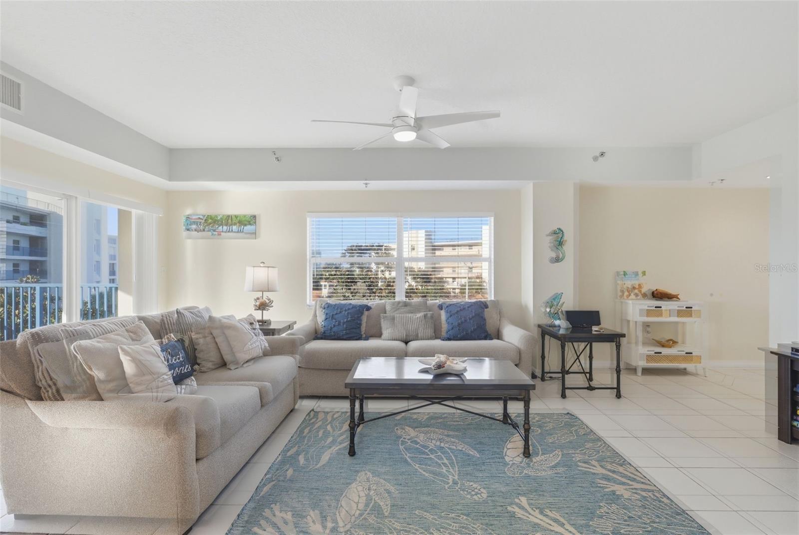 Image 4 of 37 For 5300 Atlantic Avenue 8-407