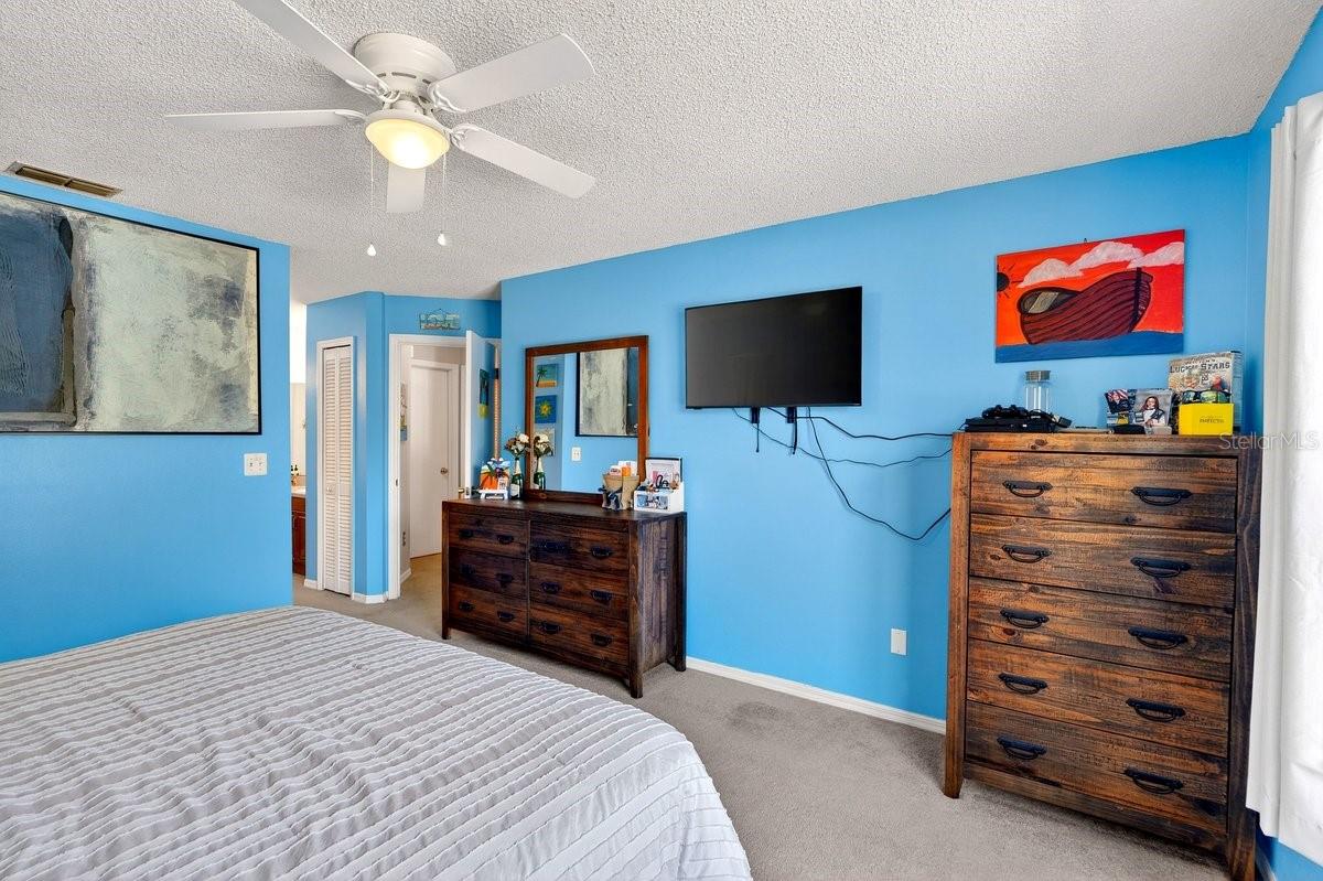 Image 14 of 45 For 3044 Yorkshire Drive