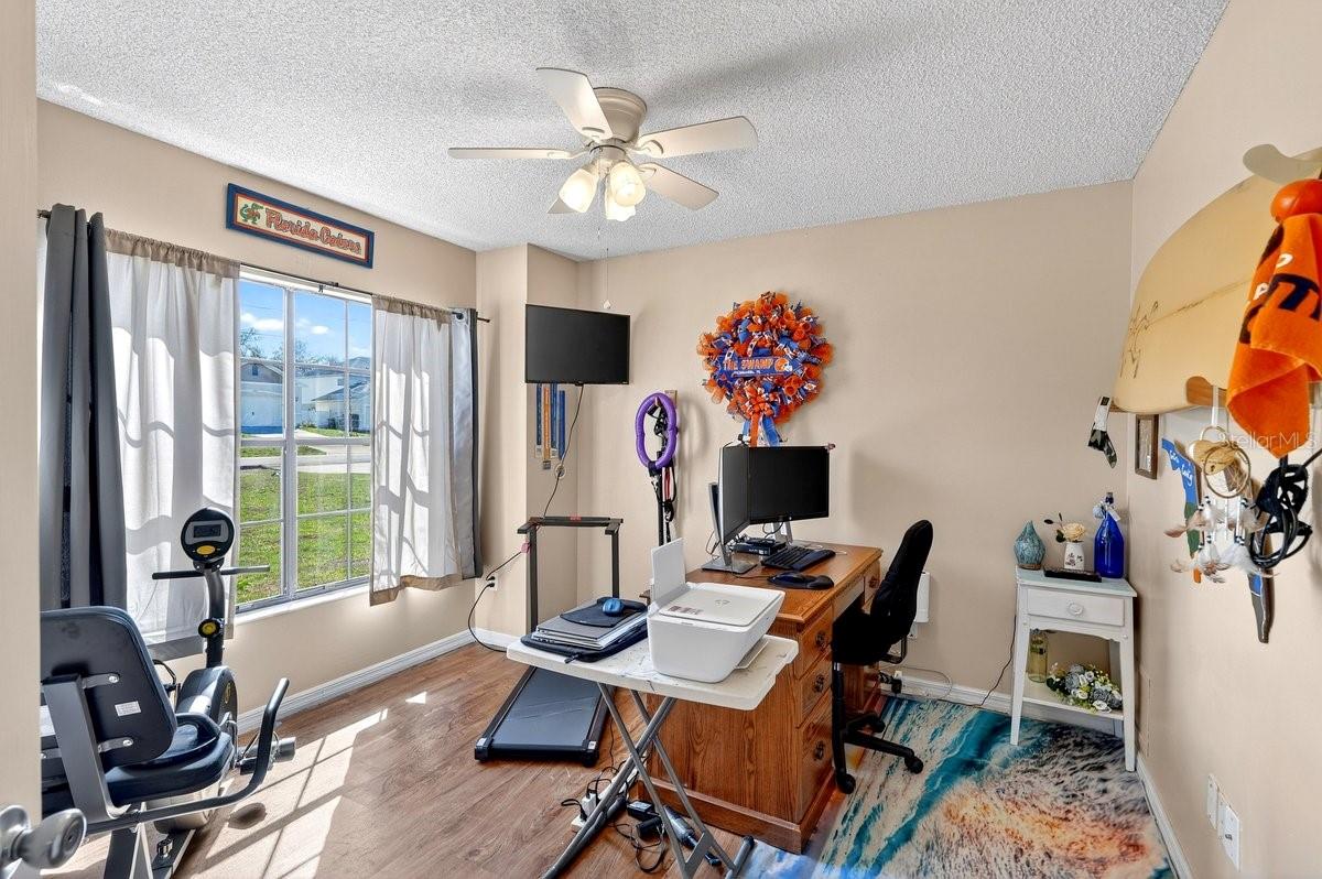 Image 19 of 45 For 3044 Yorkshire Drive