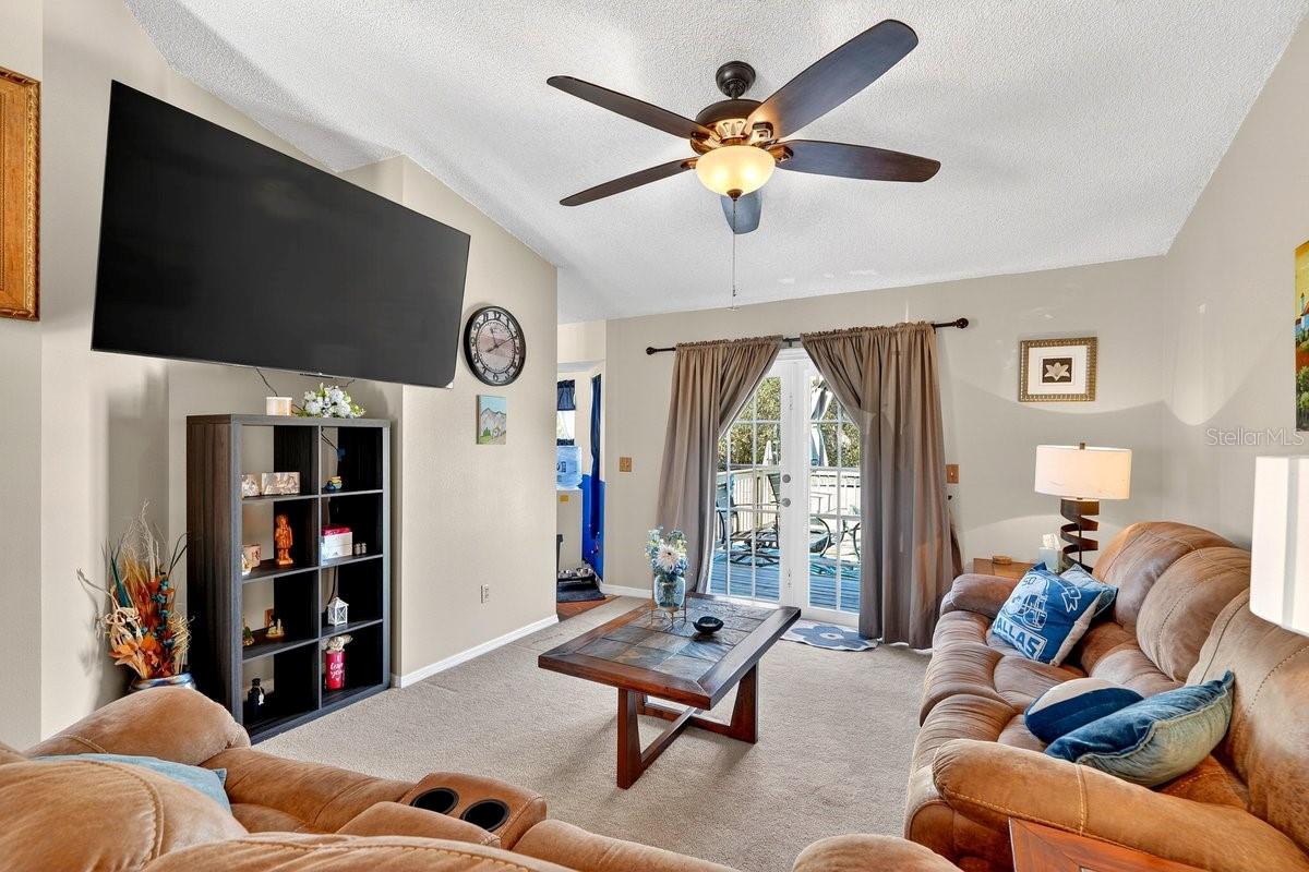 Image 3 of 45 For 3044 Yorkshire Drive