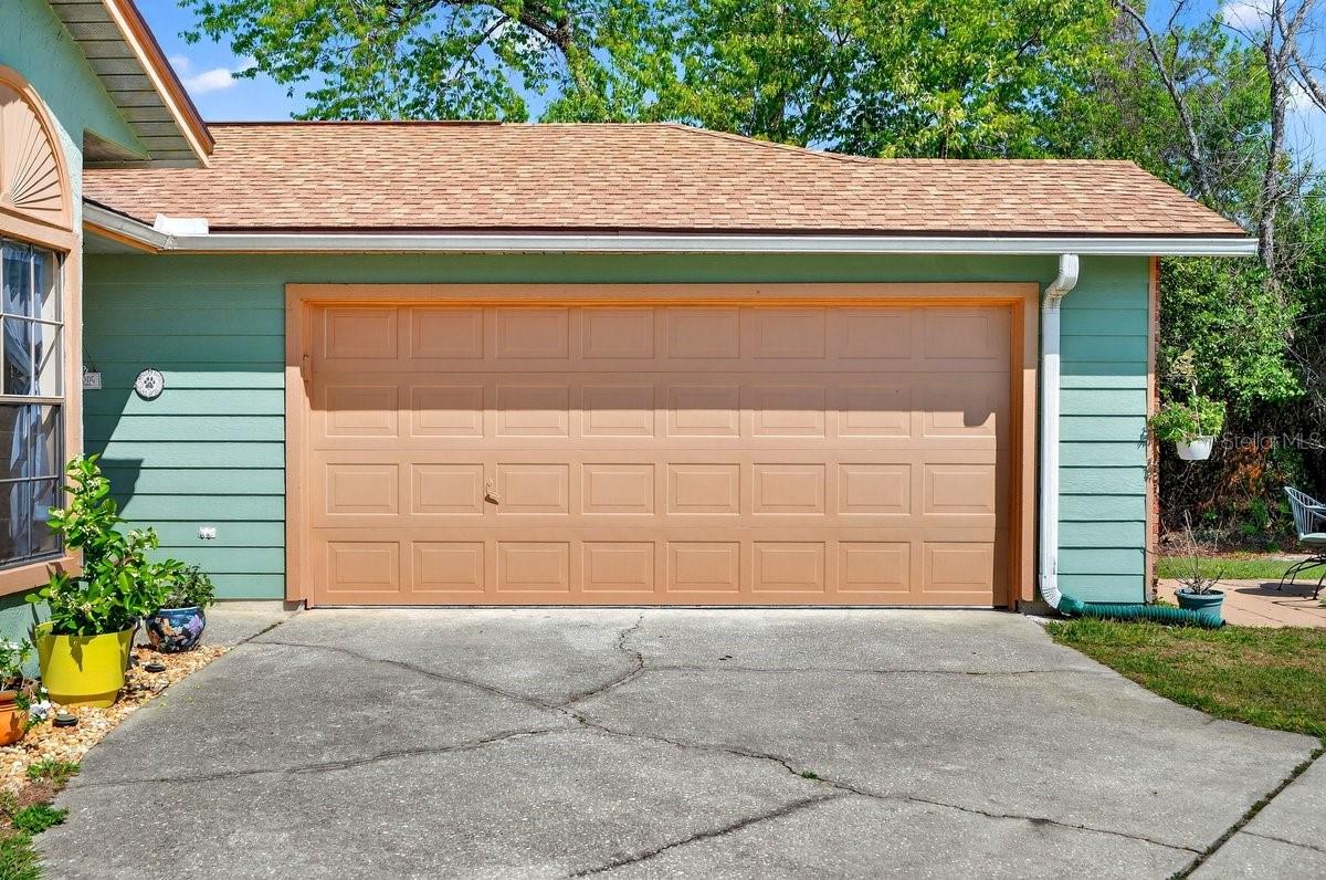 Image 36 of 45 For 3044 Yorkshire Drive