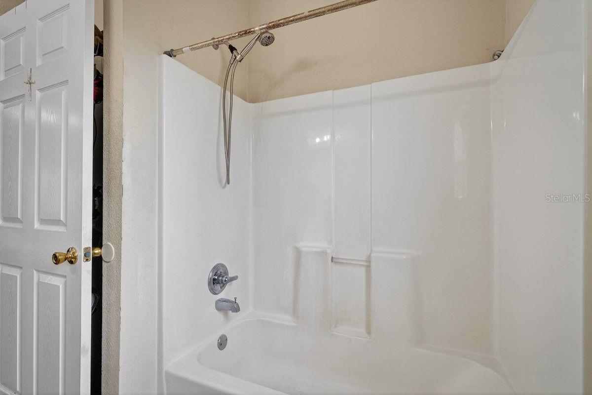 Image 14 of 47 For 26 Pacific Drive