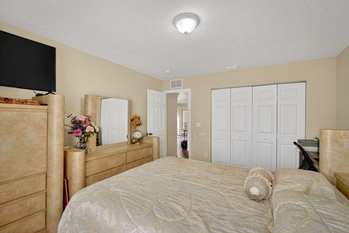 Image 26 of 47 For 26 Pacific Drive