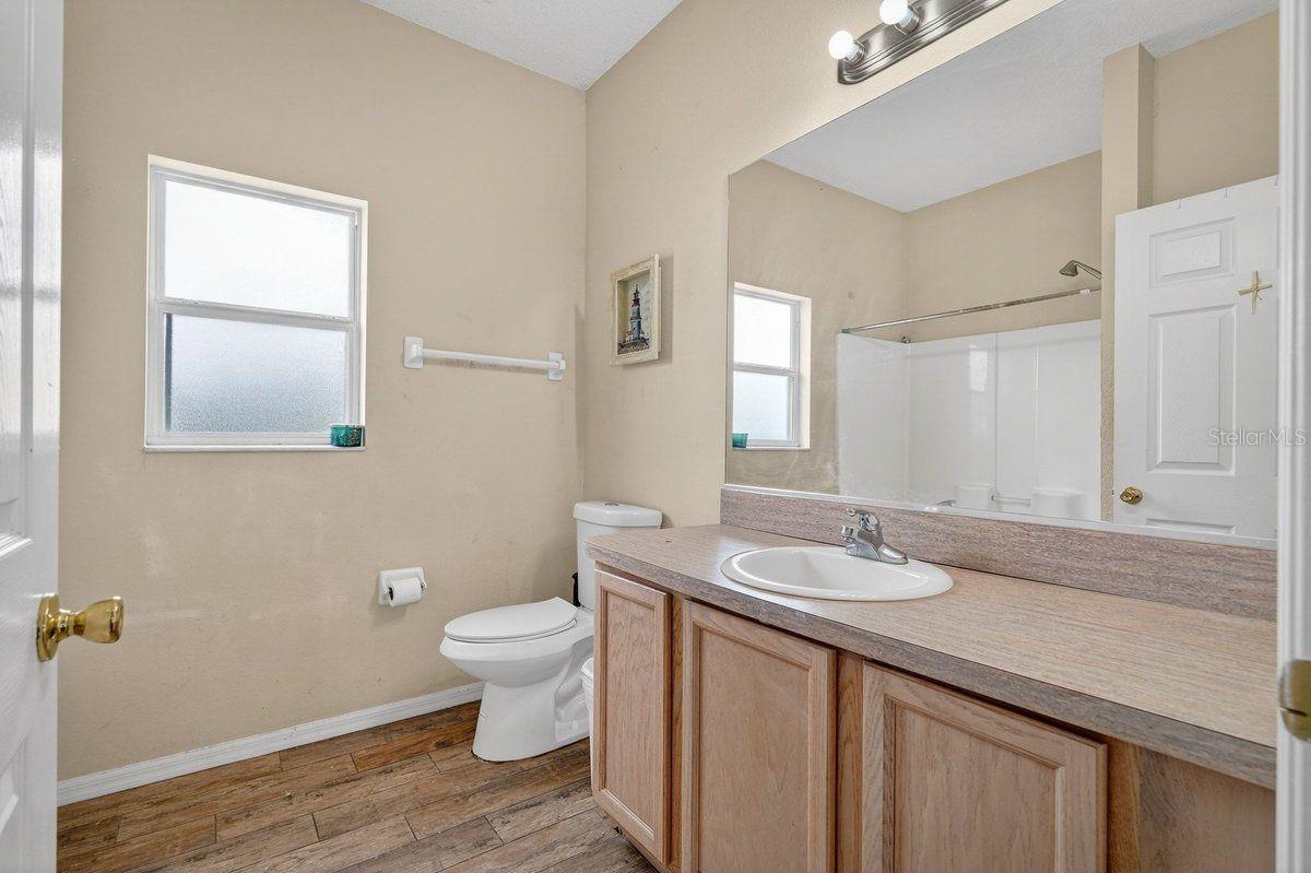 Image 4 of 47 For 26 Pacific Drive