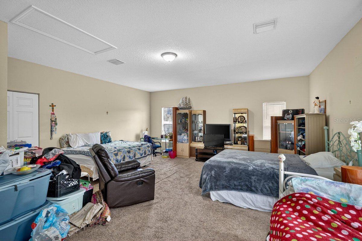 Image 7 of 47 For 26 Pacific Drive