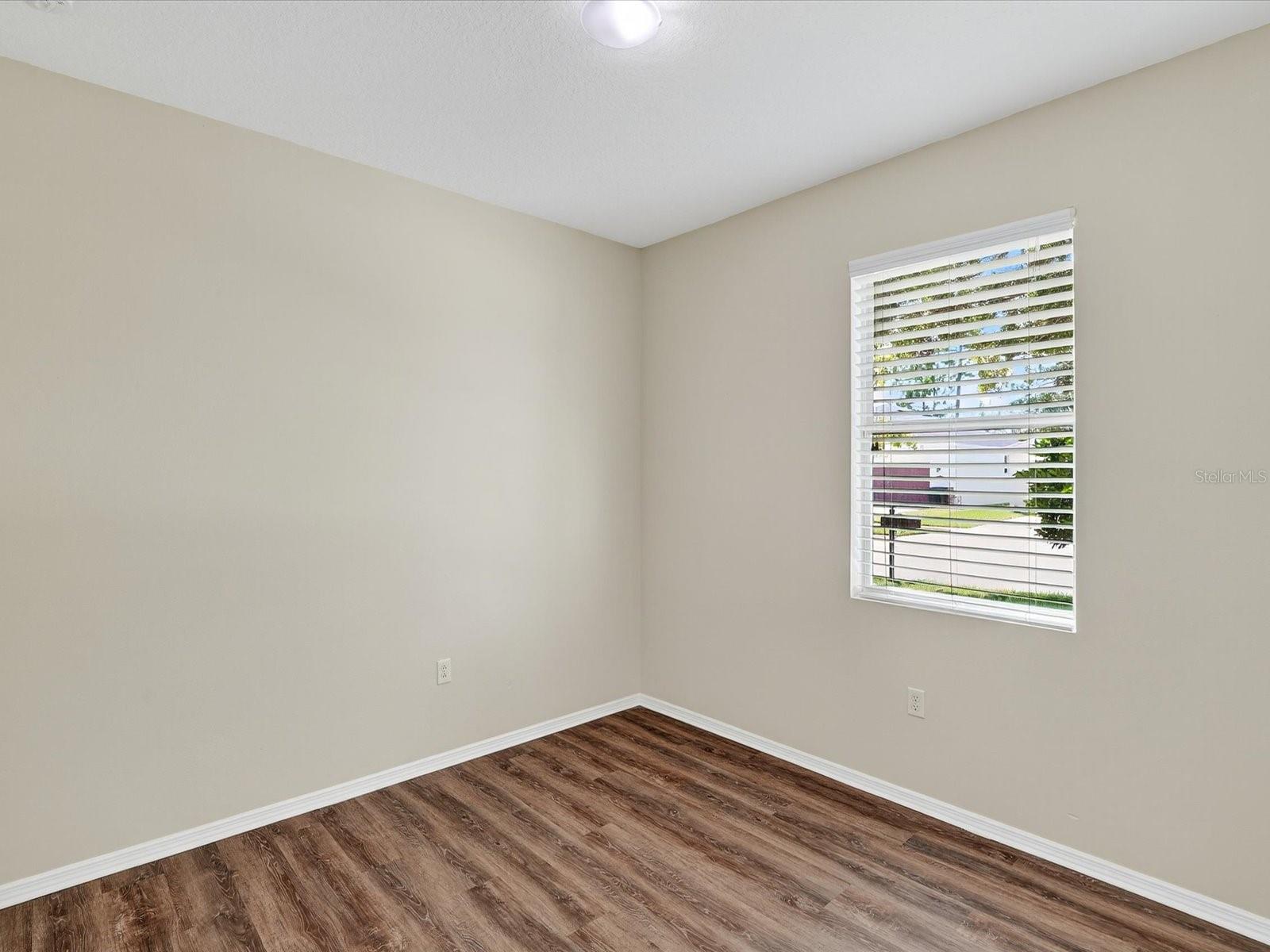 Image 4 of 30 For 535 Aeolian Drive