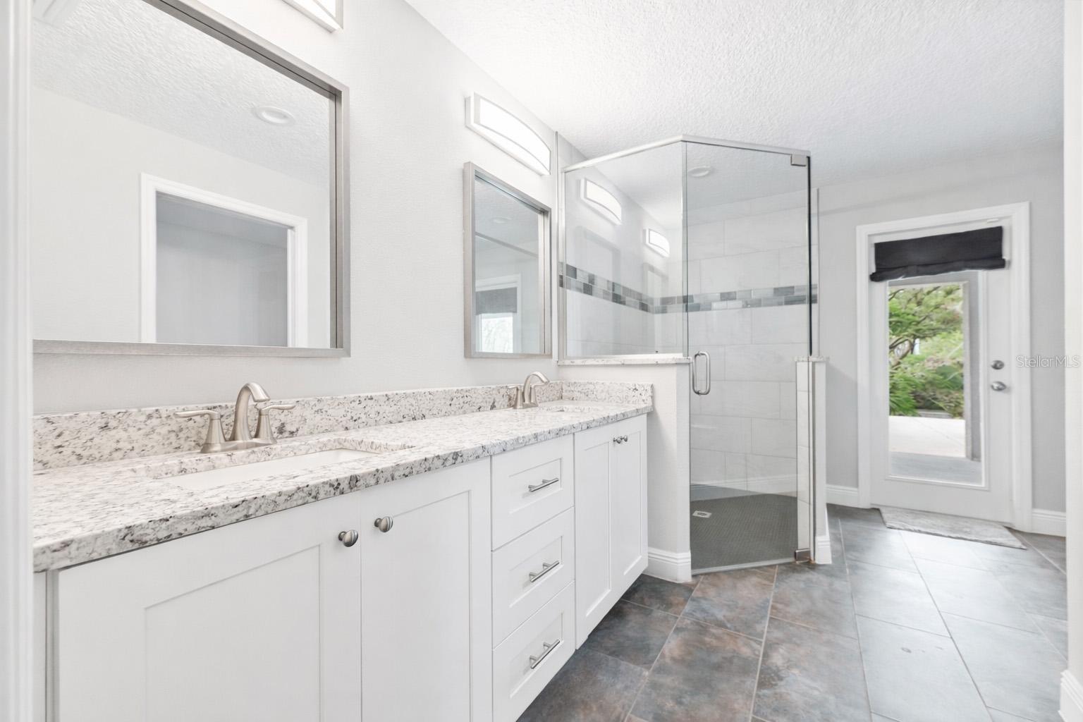 Image 20 of 41 For 2145 Hamilton Avenue