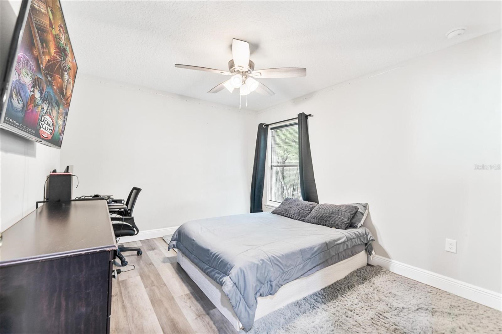 Image 22 of 41 For 2145 Hamilton Avenue