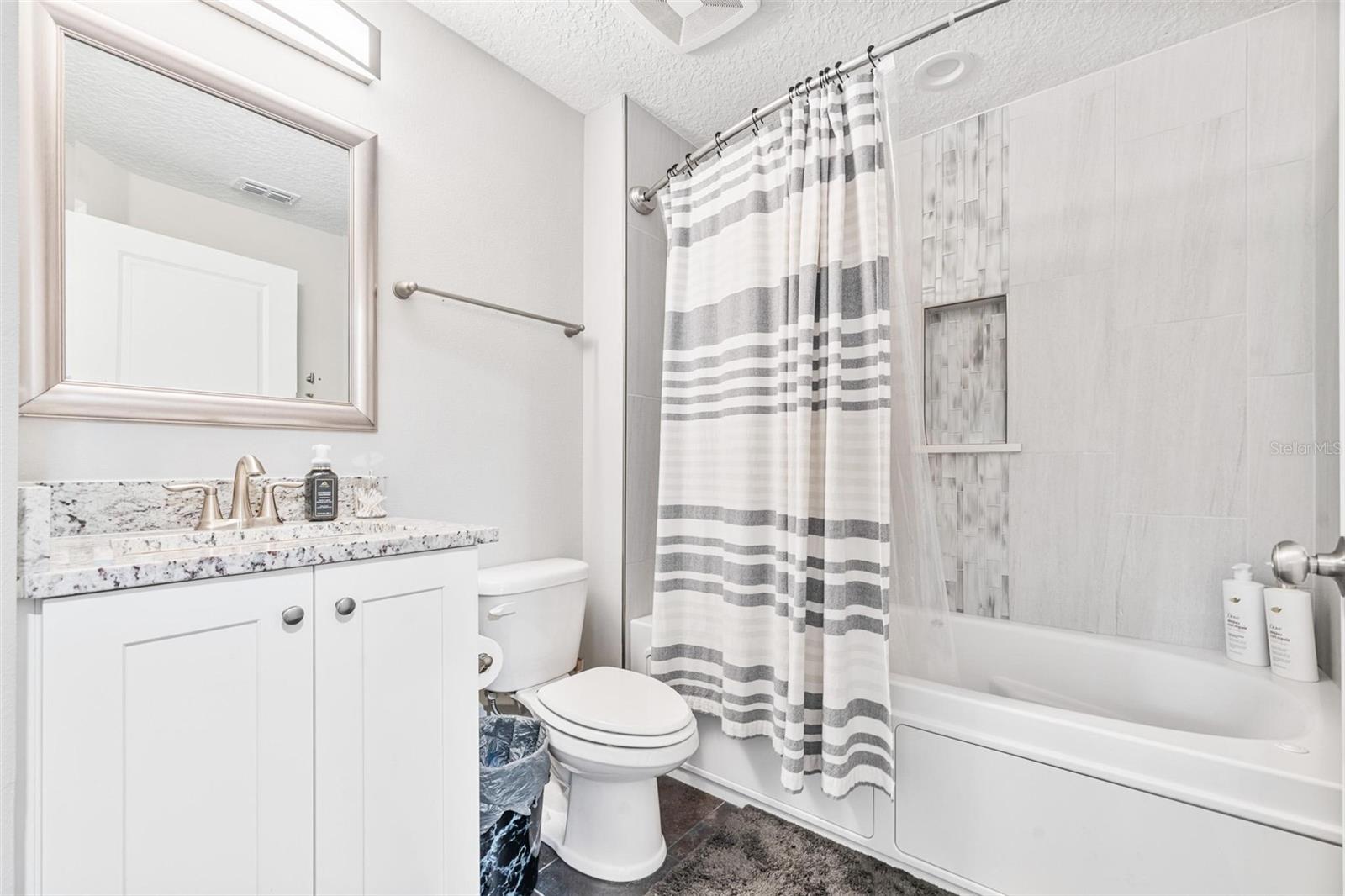 Image 26 of 41 For 2145 Hamilton Avenue