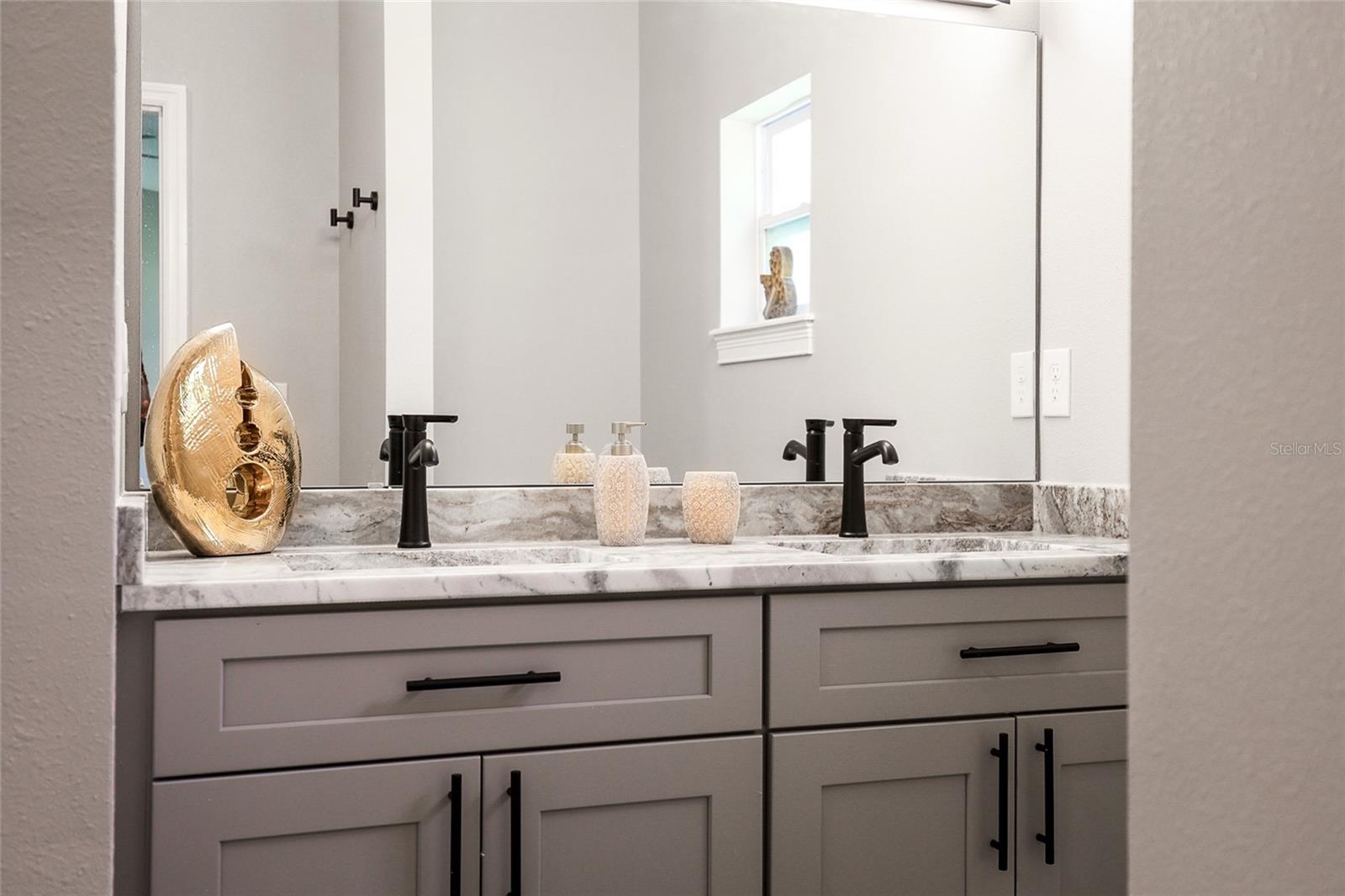 Image 35 of 48 For 1738 Palm Road