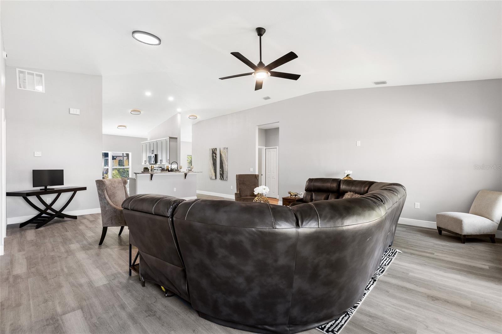 Image 9 of 48 For 1738 Palm Road