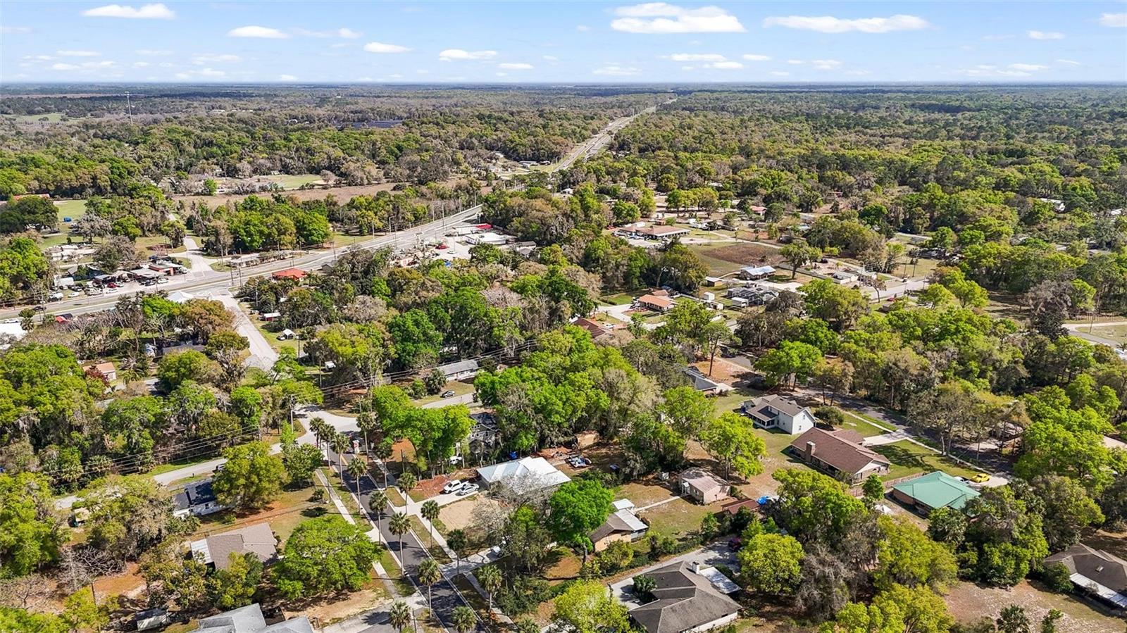 Listing photo id 29 for 4849 Grand Avenue