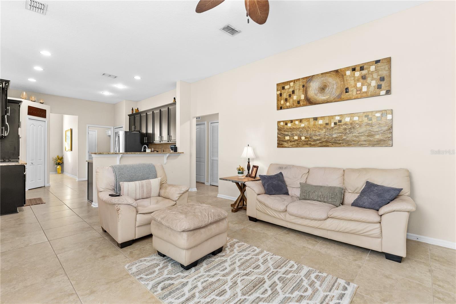 Image 17 of 52 For 727 Grape Ivy Lane