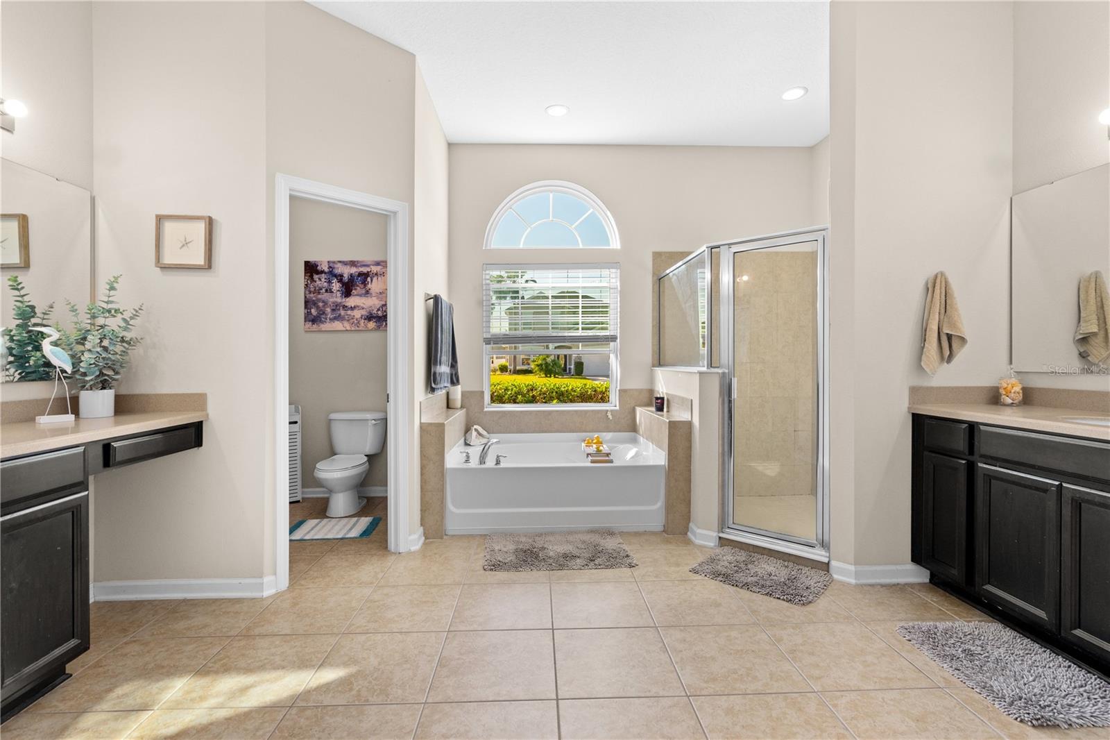 Image 21 of 52 For 727 Grape Ivy Lane