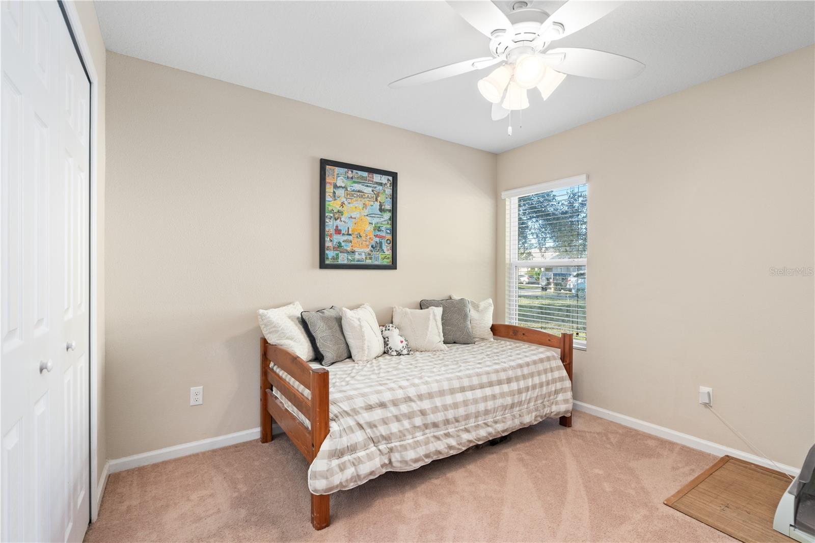 Image 28 of 52 For 727 Grape Ivy Lane