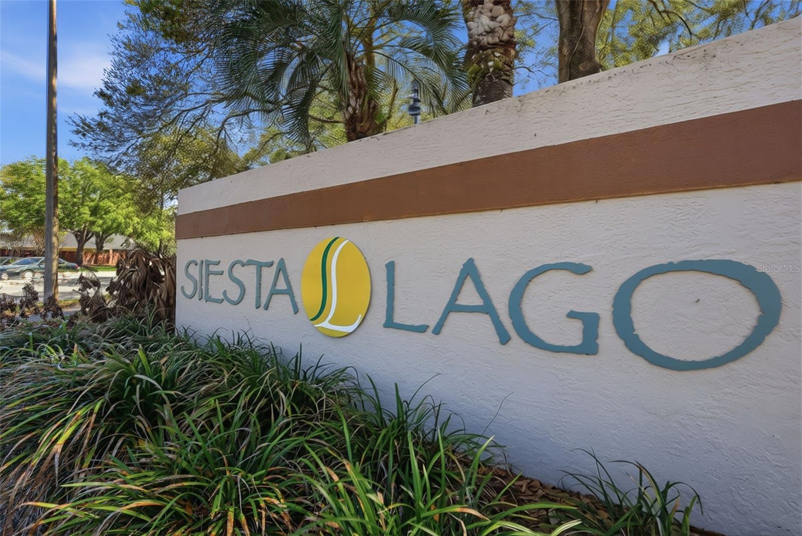 Image 2 of 37 For 5452 Michigan Street 5452-7