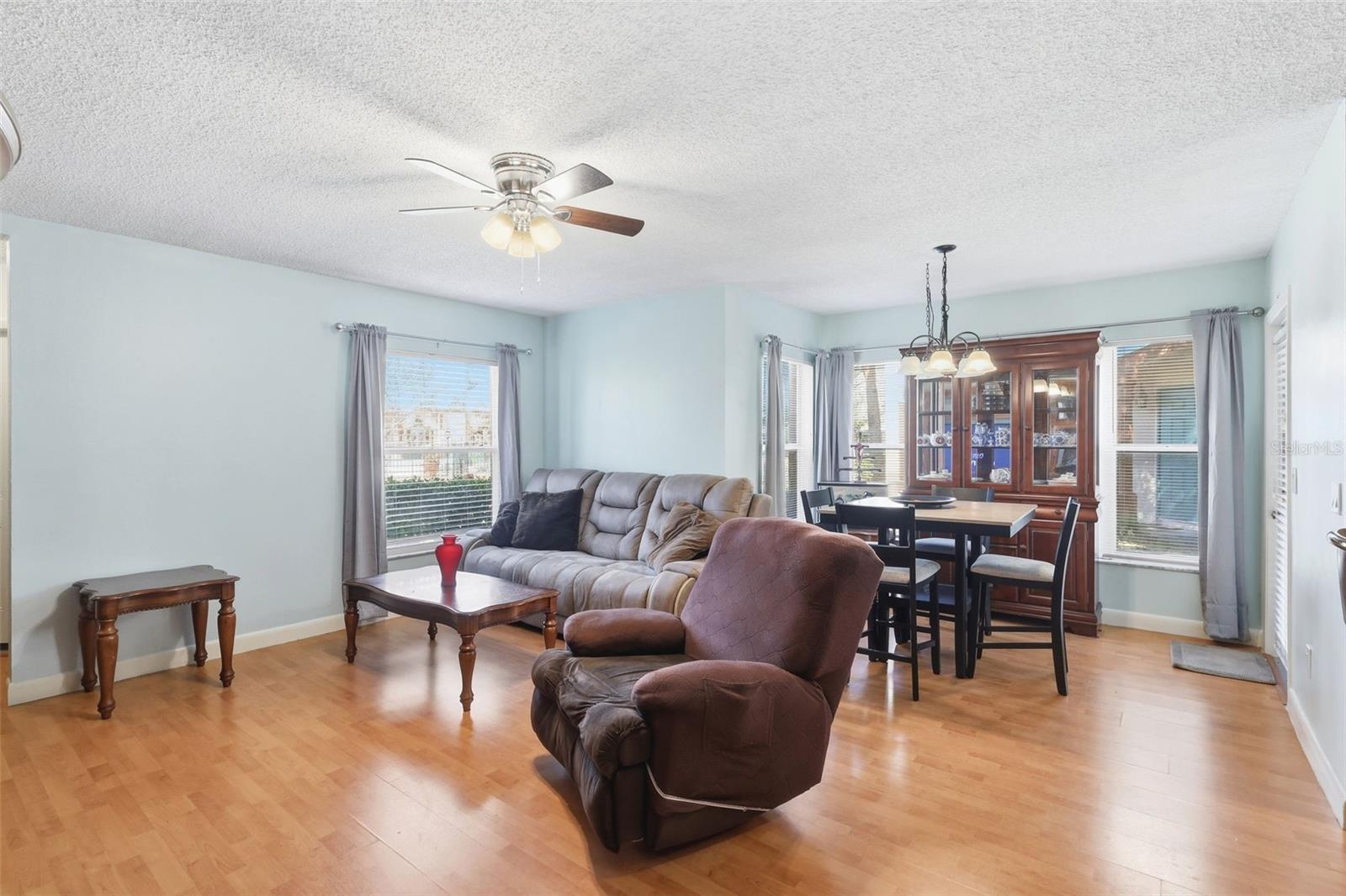 Image 21 of 37 For 5452 Michigan Street 5452-7