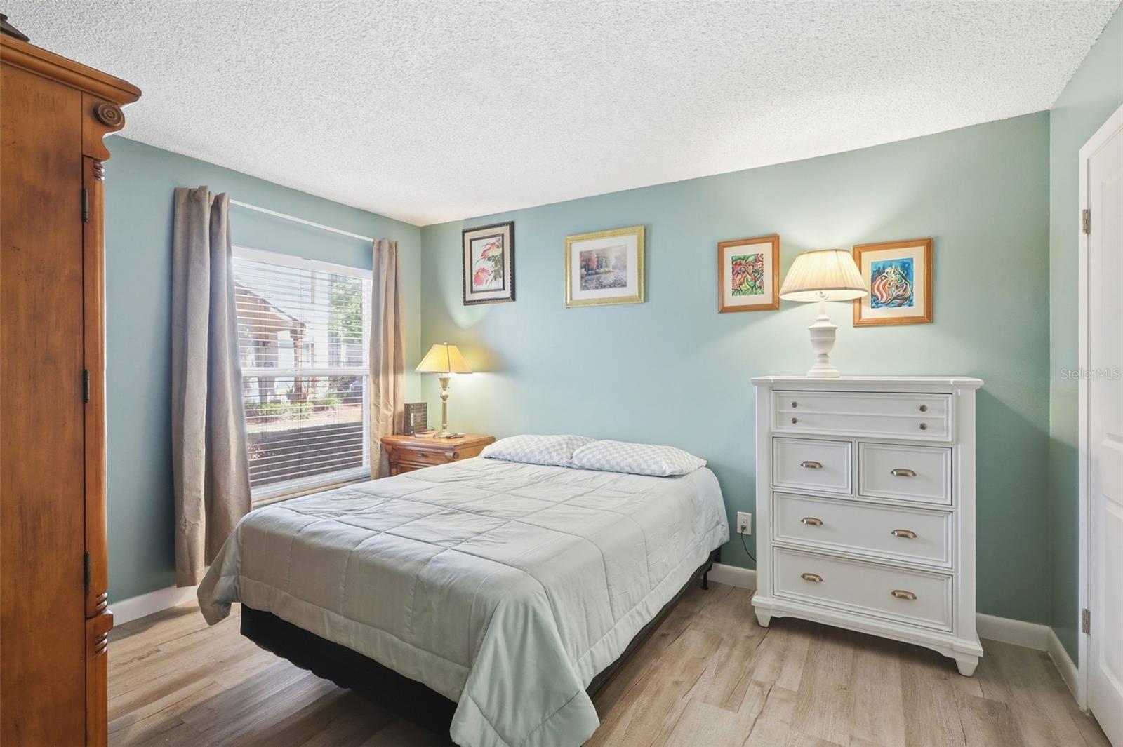 Image 29 of 37 For 5452 Michigan Street 5452-7