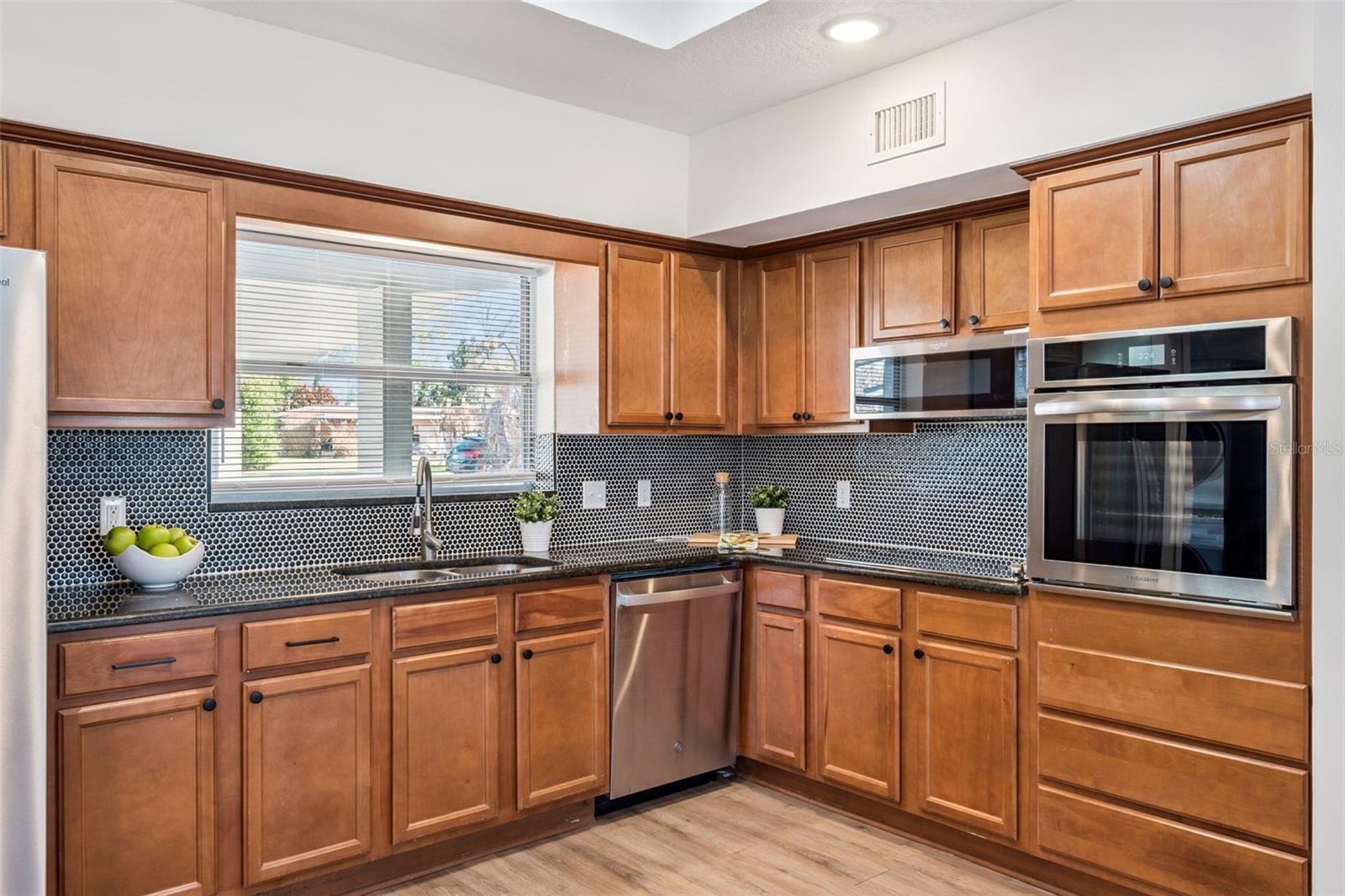 Image 16 of 28 For 140 Faith Terrace