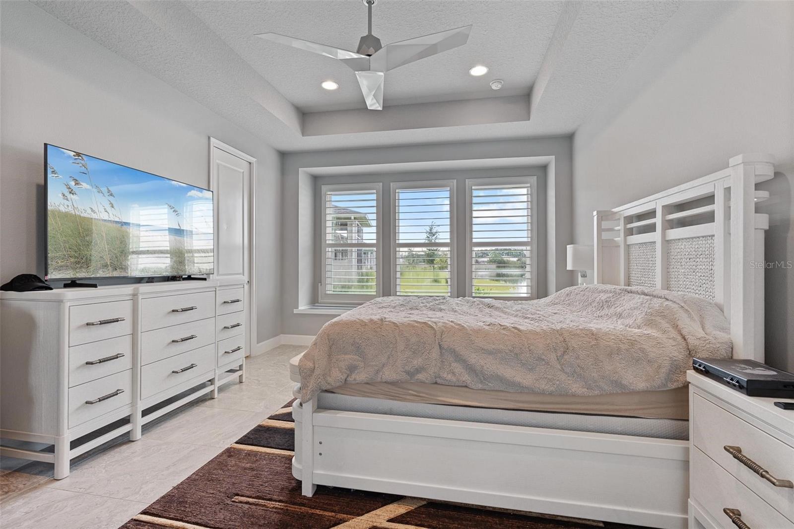 Image 17 of 43 For 141 Mosaic Boulevard