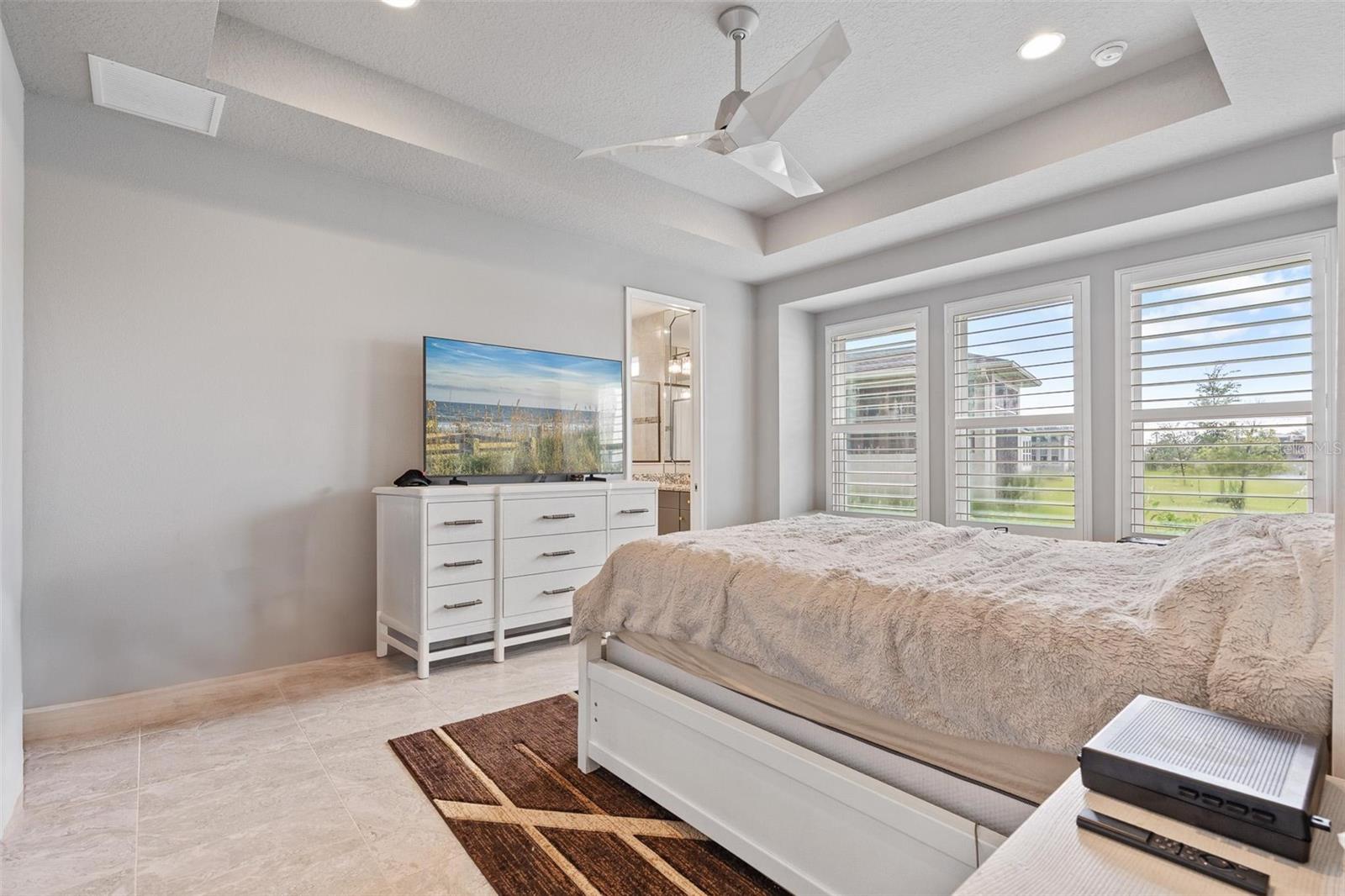 Image 18 of 43 For 141 Mosaic Boulevard