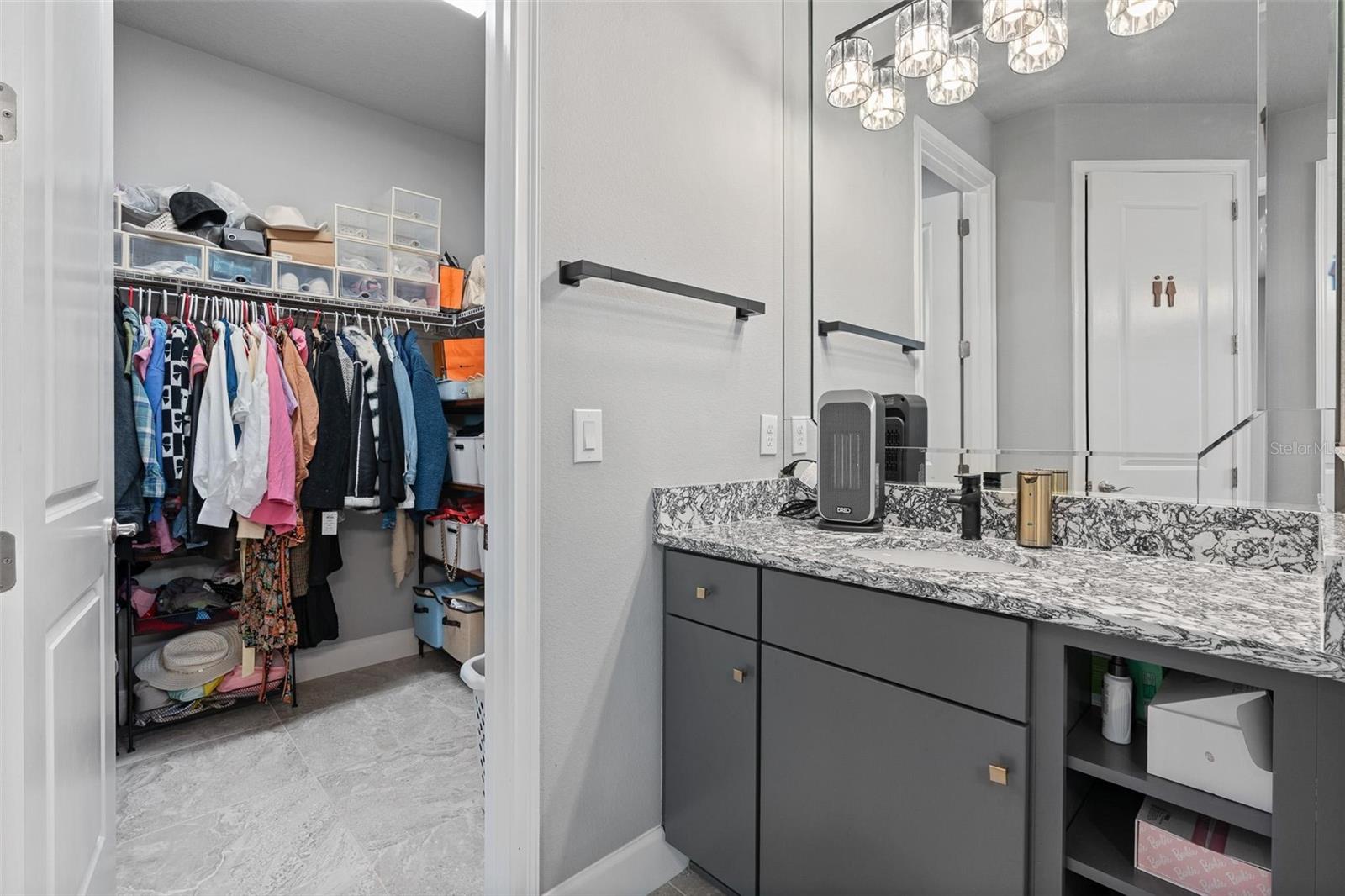 Image 21 of 43 For 141 Mosaic Boulevard