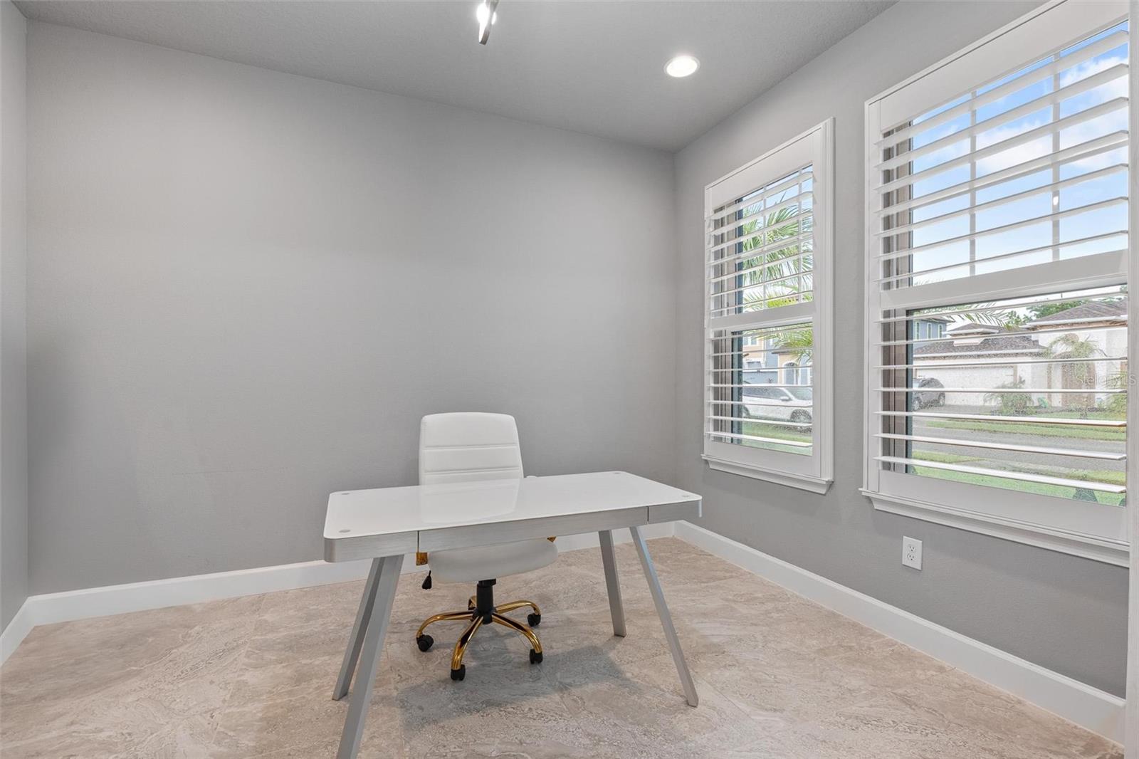 Image 25 of 43 For 141 Mosaic Boulevard