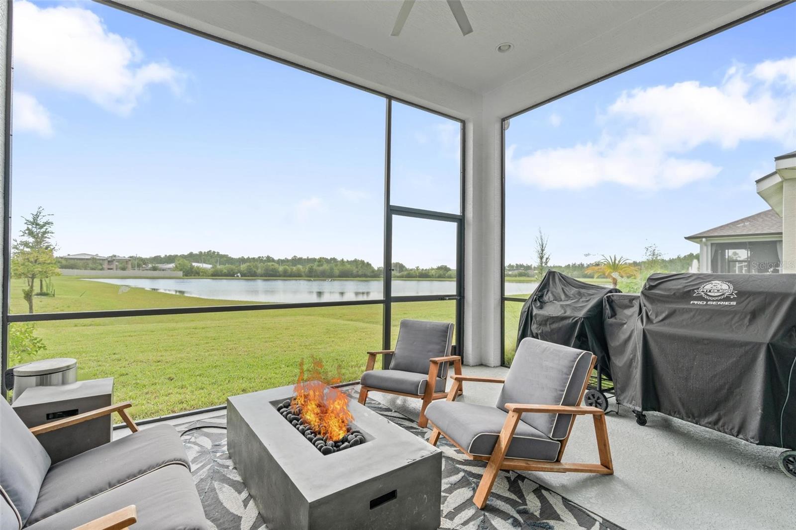 Image 26 of 43 For 141 Mosaic Boulevard