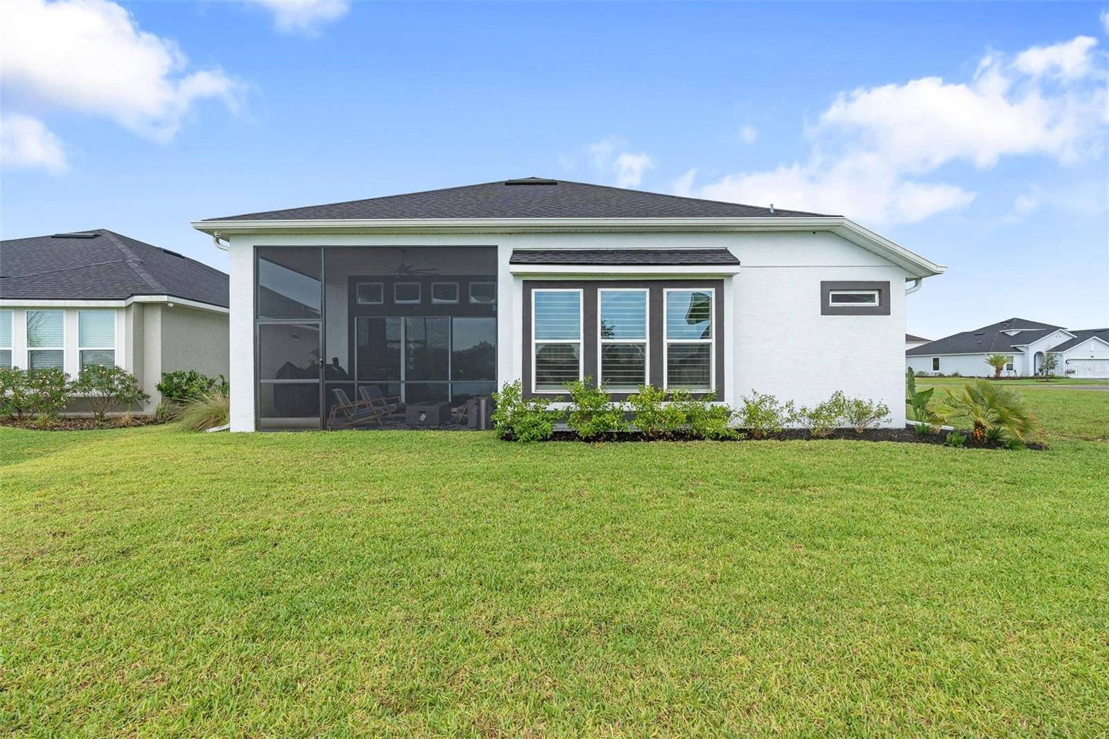 Image 27 of 43 For 141 Mosaic Boulevard