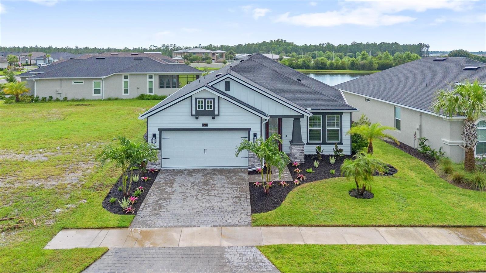 Image 30 of 43 For 141 Mosaic Boulevard