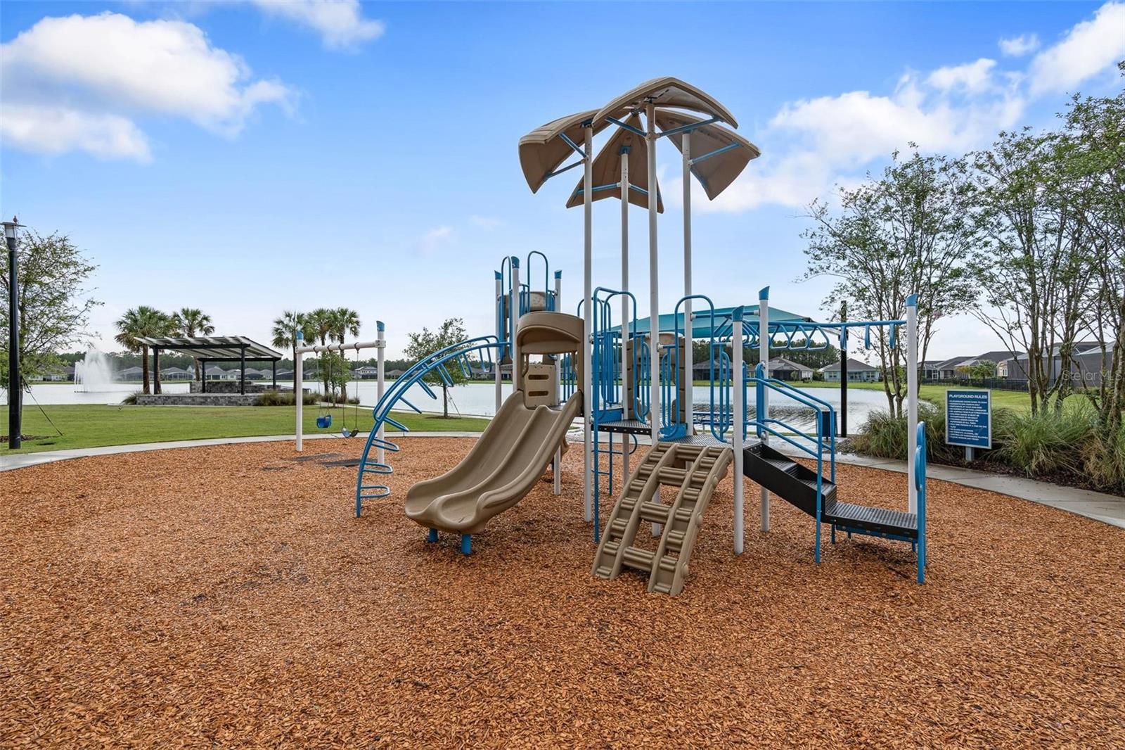 Image 40 of 43 For 141 Mosaic Boulevard