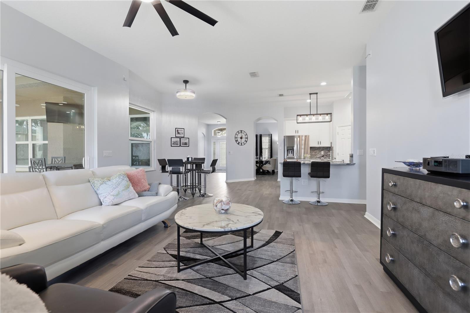 Image 11 of 34 For 486 Woodford Drive