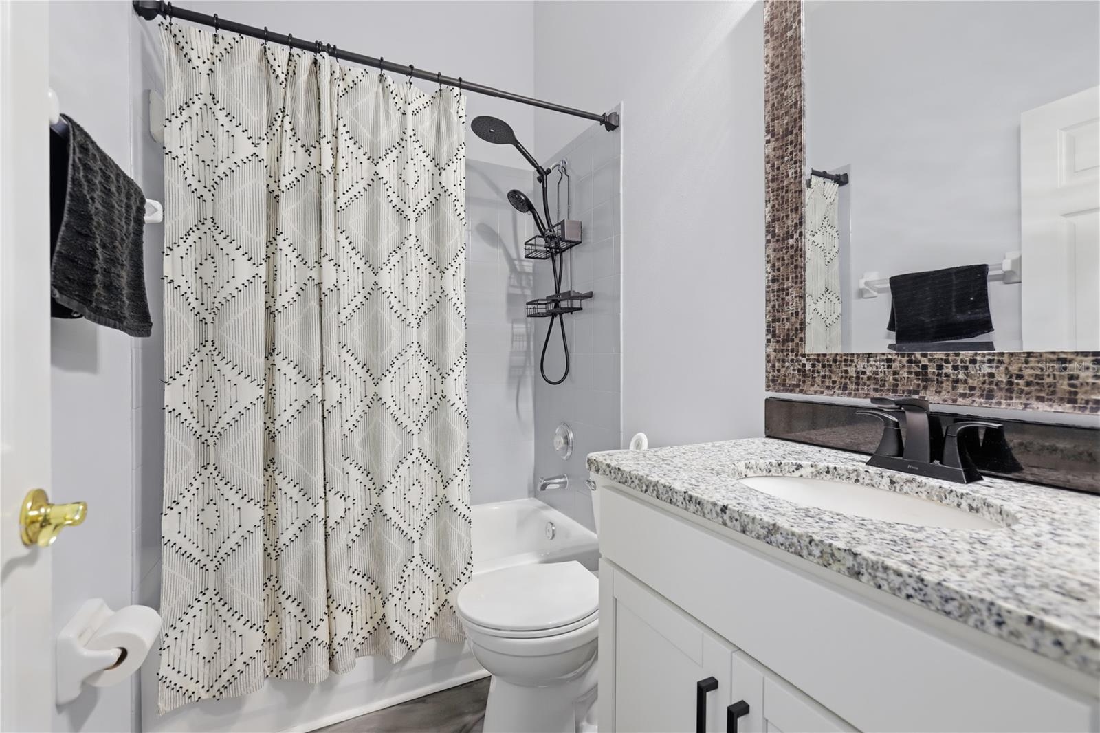 Image 15 of 34 For 486 Woodford Drive