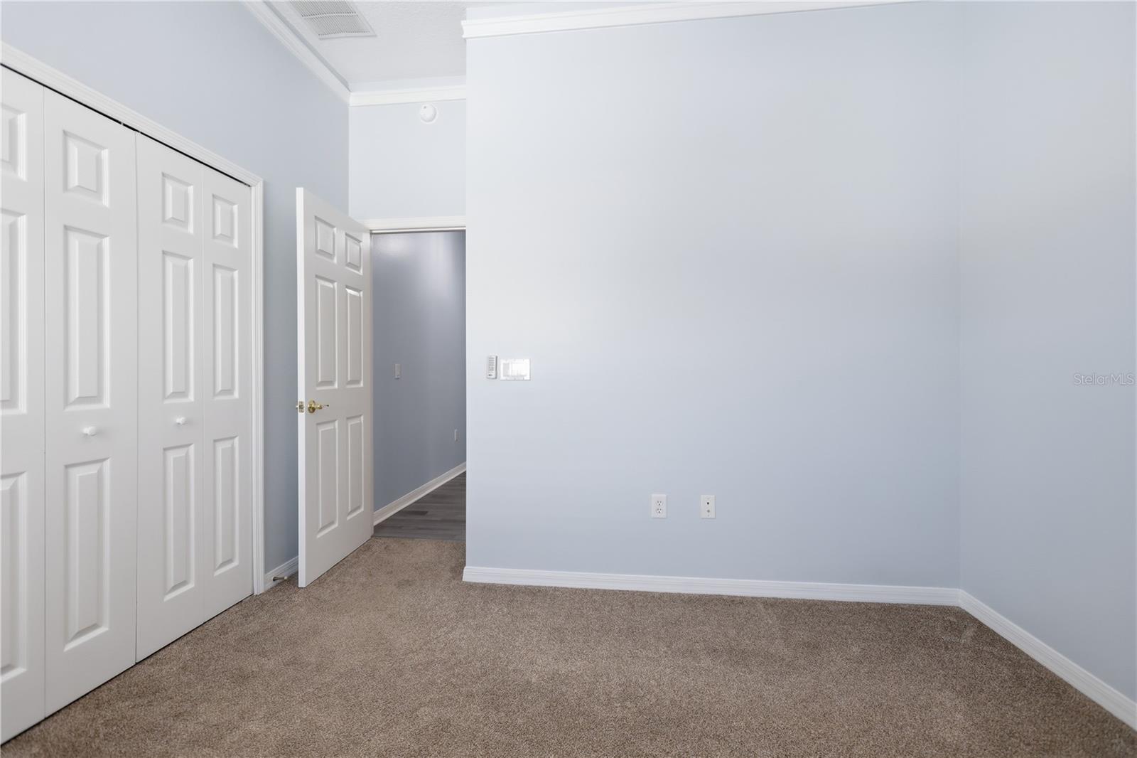 Image 17 of 34 For 486 Woodford Drive