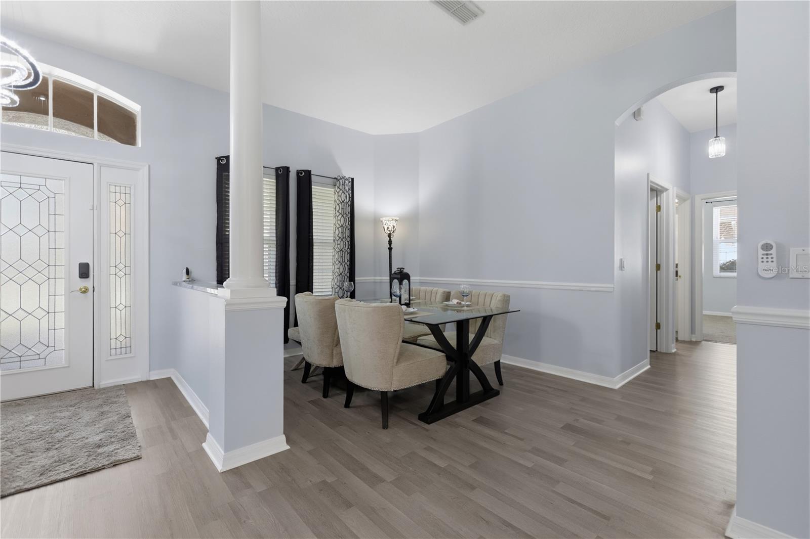 Image 5 of 34 For 486 Woodford Drive