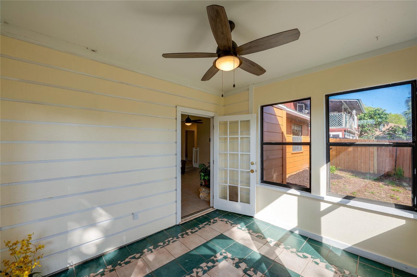 Image 14 of 76 For 609 Andrews Street