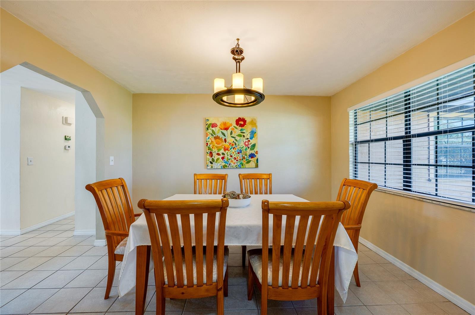 Image 17 of 76 For 609 Andrews Street