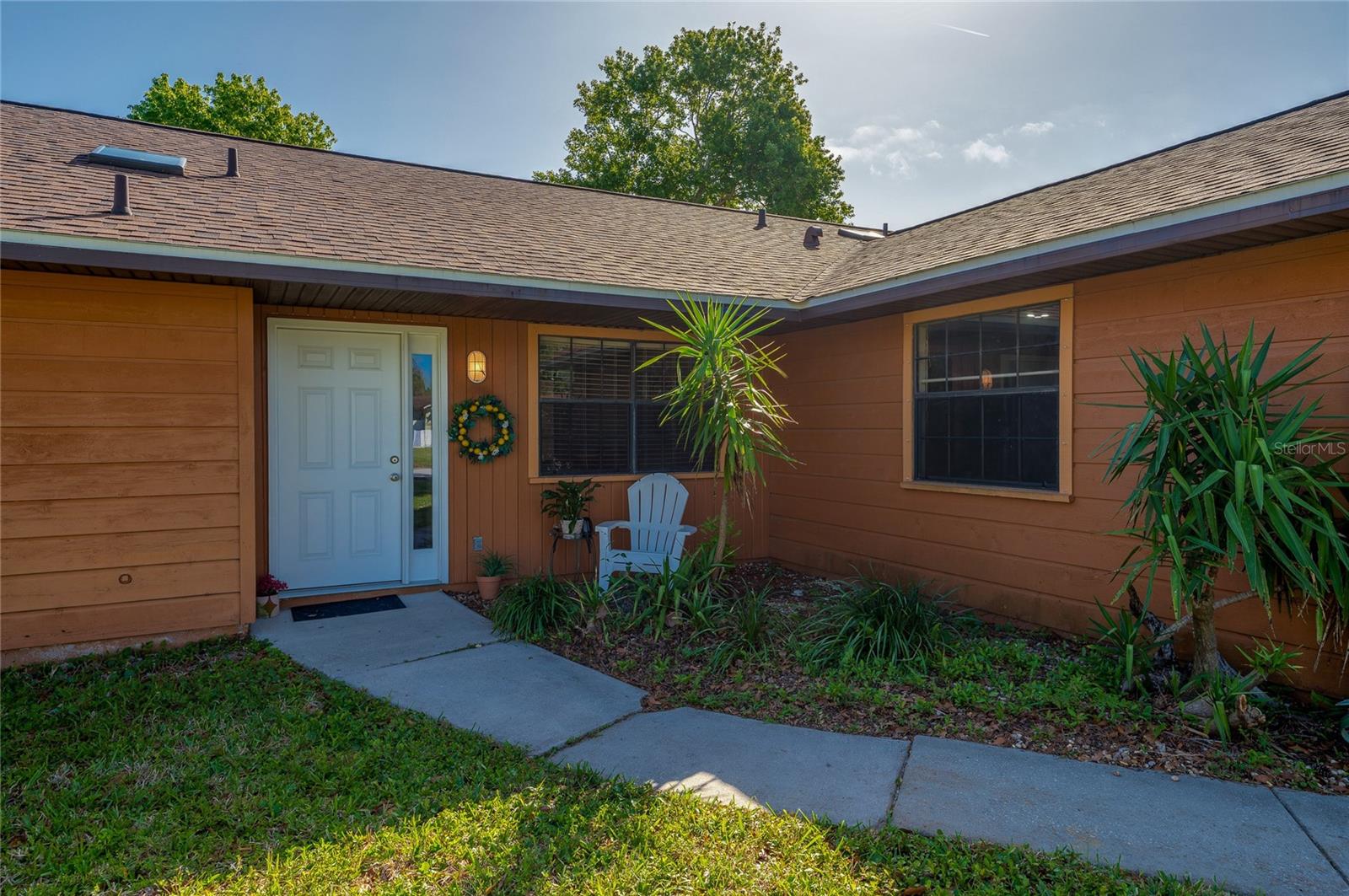 Image 2 of 76 For 609 Andrews Street