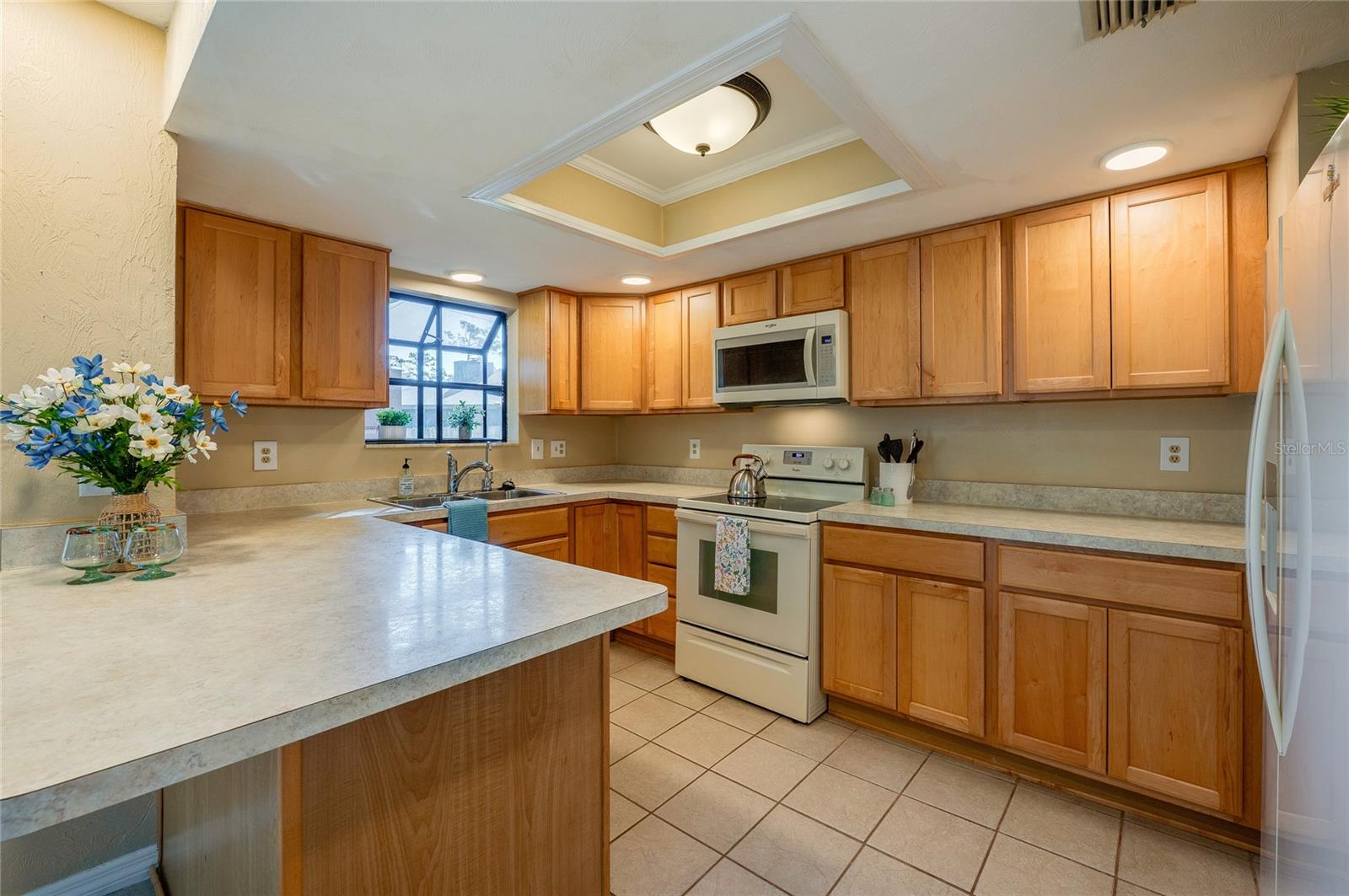 Image 25 of 76 For 609 Andrews Street