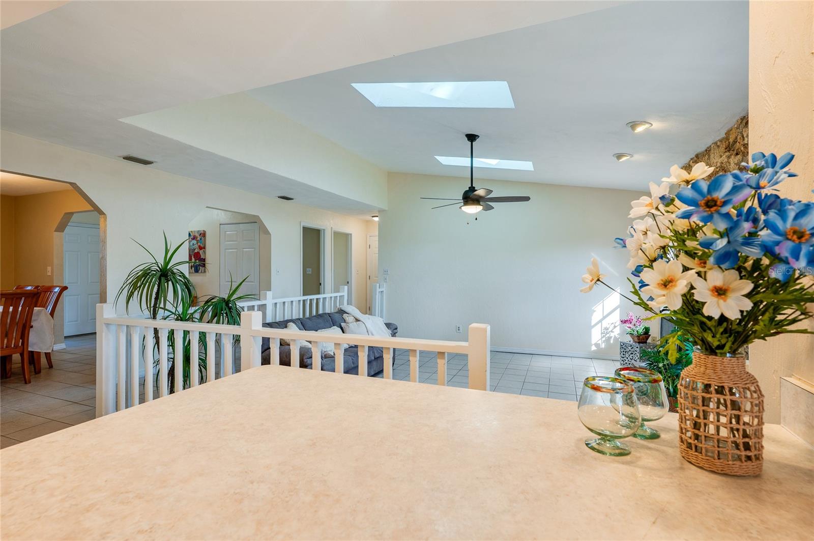 Image 29 of 76 For 609 Andrews Street